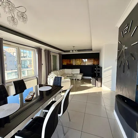 110m Z Tarasem 80m Apartment *